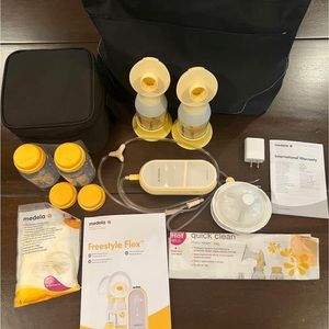 Medela Freestyle Flex with Bag and cooler